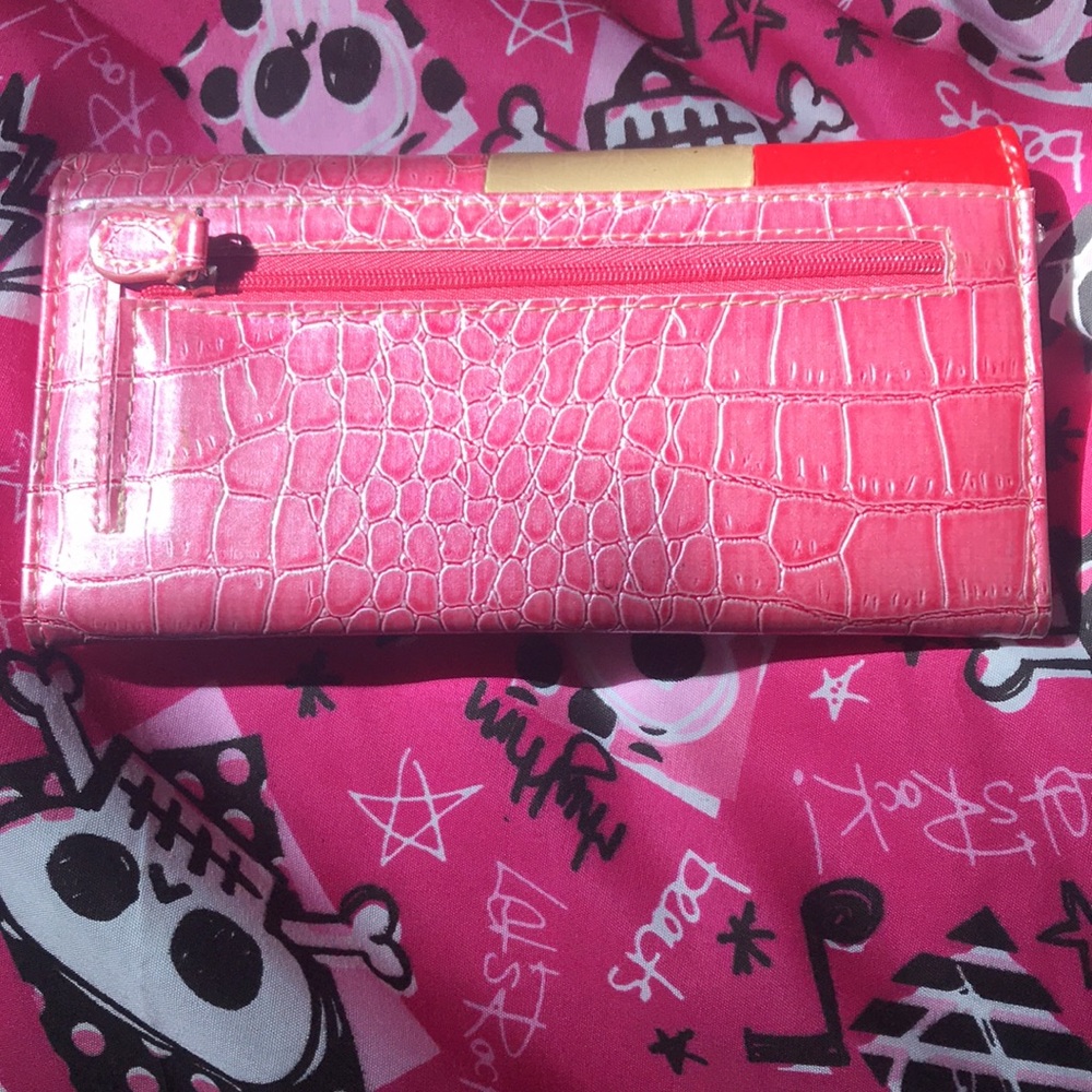 Wallet - Picture 2 of 5